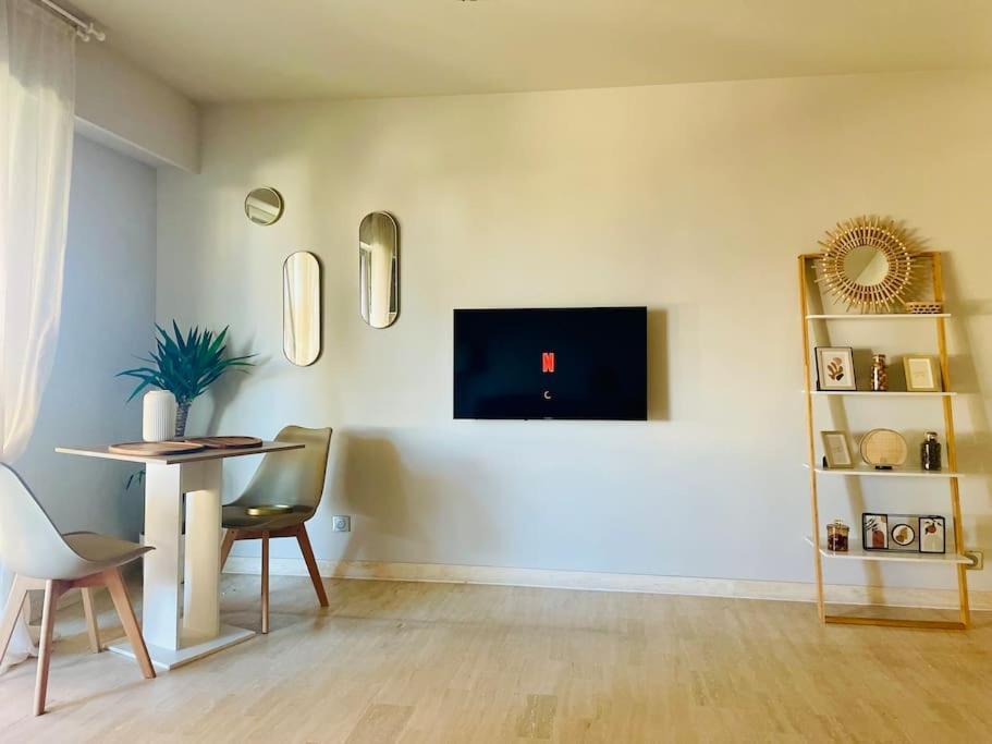 17Bijou-Plage Antibes Exterior foto